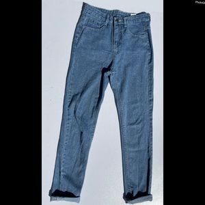 Women’s High Rise Straight Light Blue Jeans